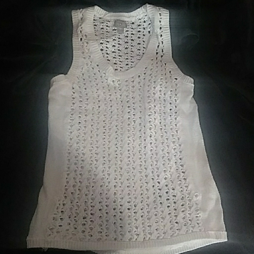 White nitted shirt